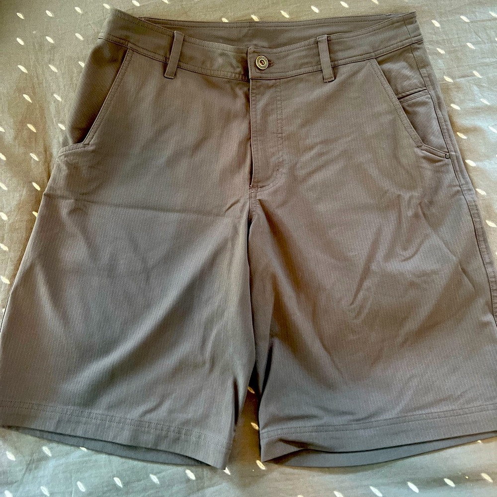 LuluLemon Men’s Short